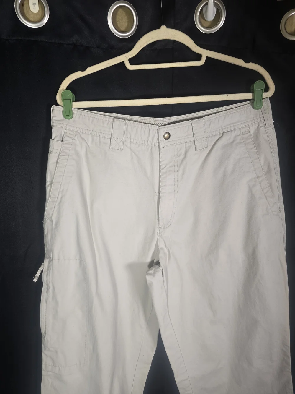 Columbia Khaki Cargo Pants